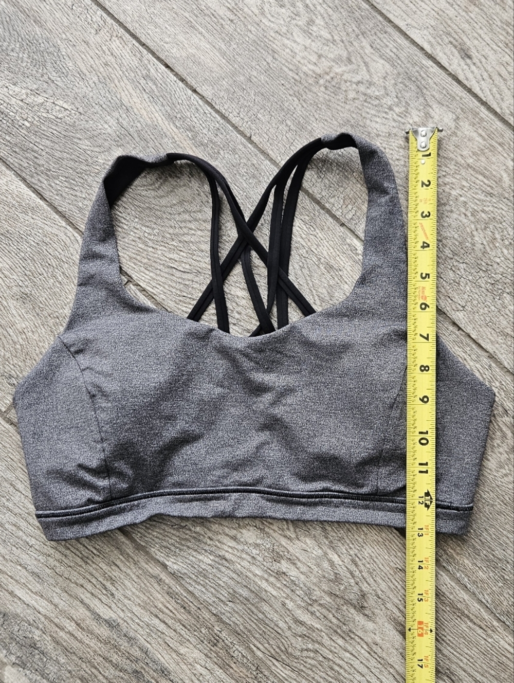Lululemon Feel To Be Free Serene Bra Gray And Black Size 10 - Picture 2 of 9